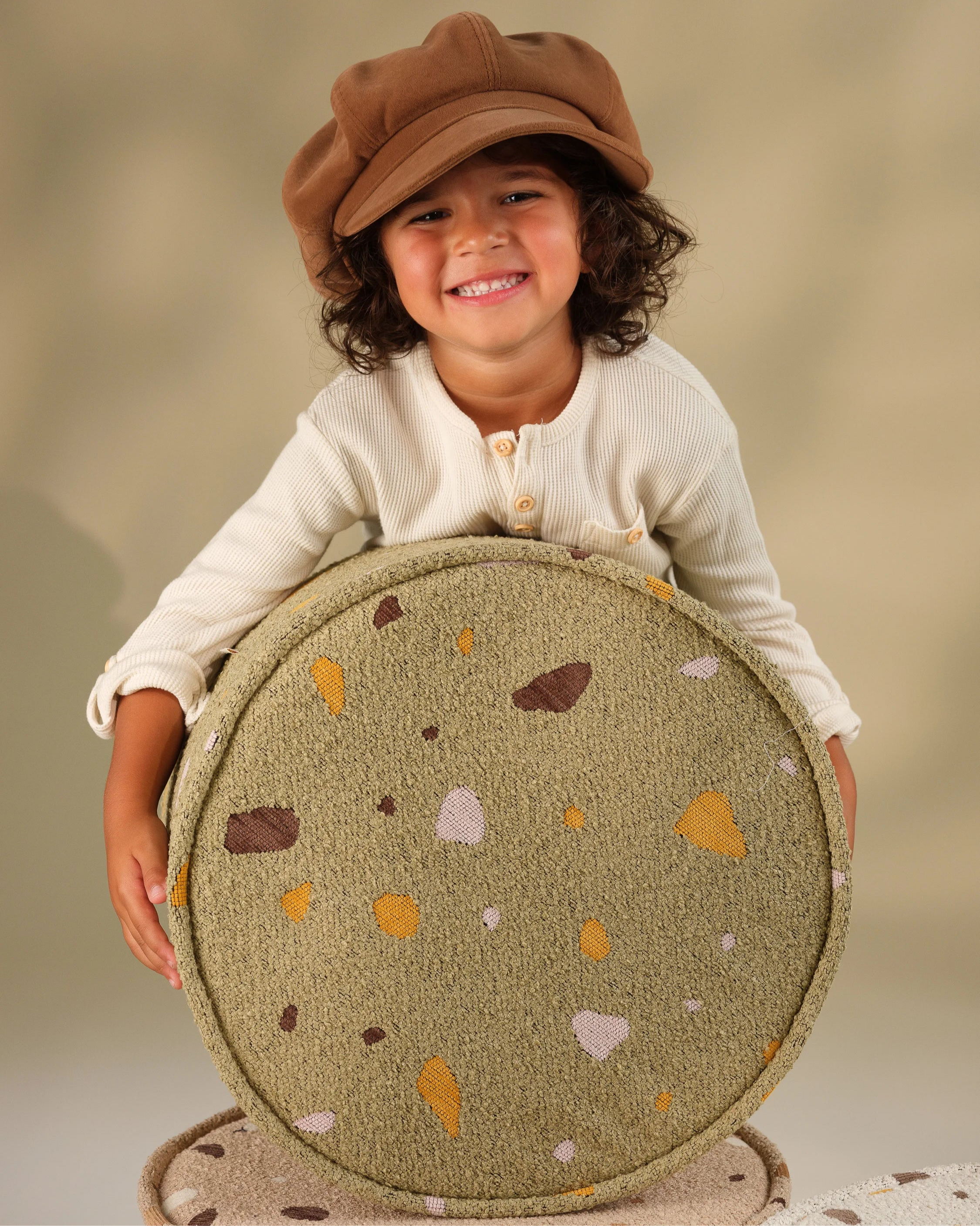 wigiwama-terrazzo-moss-pouf-kinder-sitzpouf image 3