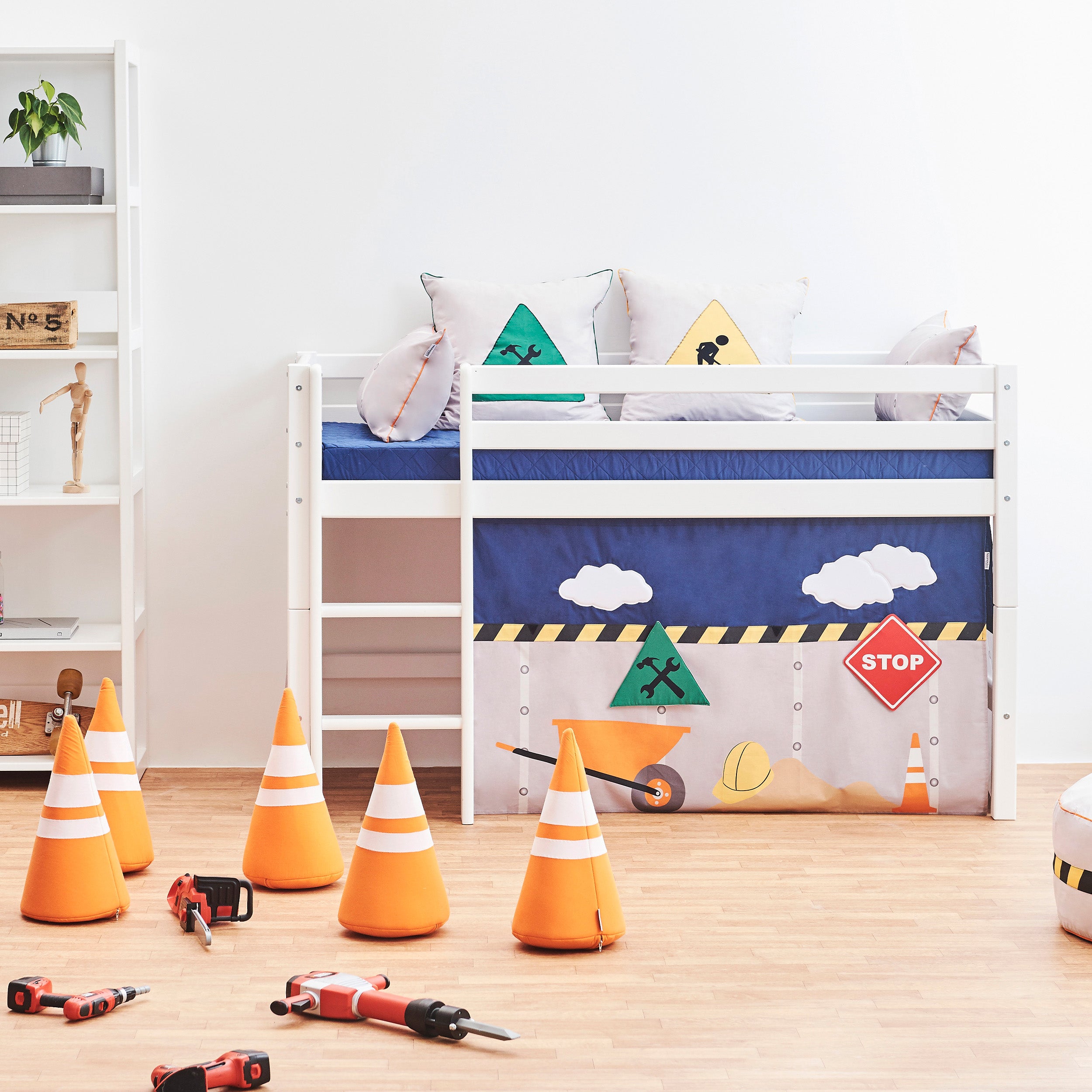 hoppekids-eco-dream-halbhochbett-mit-construction-bettvorhang image 2