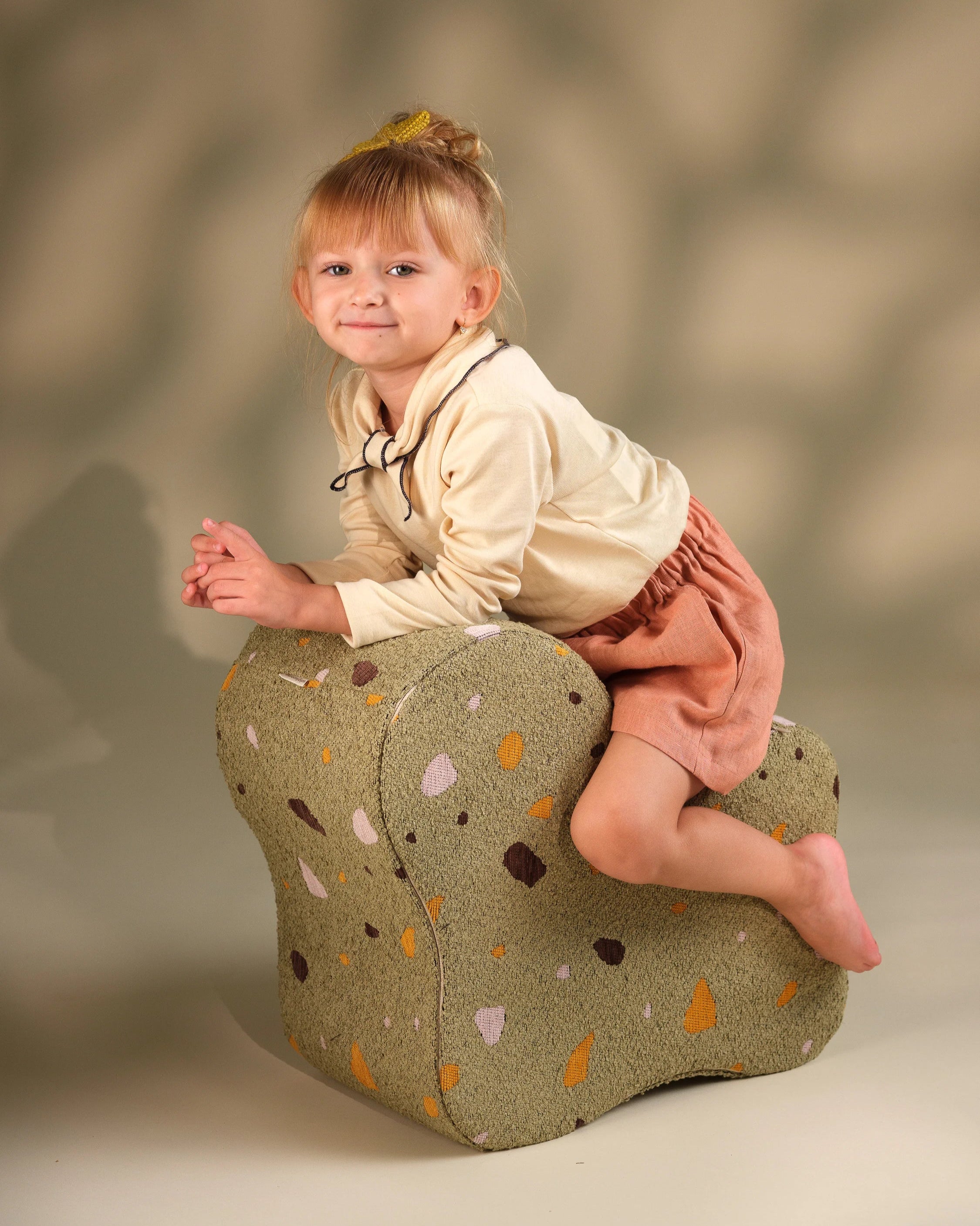 wigiwama-terrazzo-moss-wolkenpouffe-cloud-pouf image 4