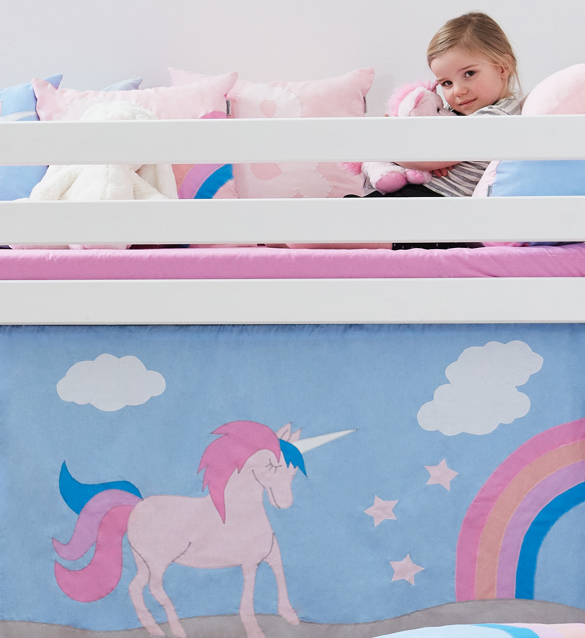 hoppekids-eco-dream-halbhochbett-mit-unicorn-bettvorhang image 6