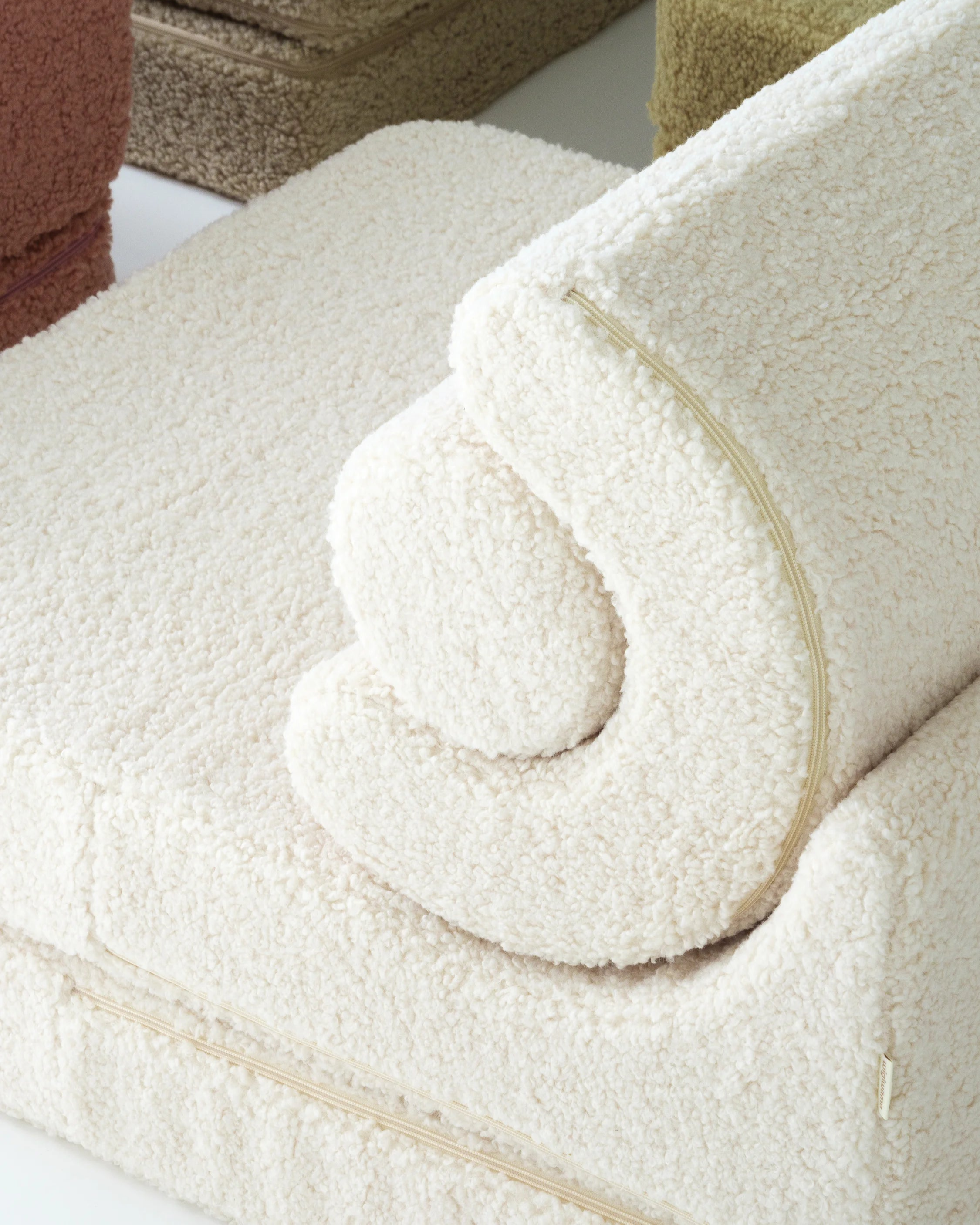 wigiwama-flipster-cream-white-kinderstuhl-mit-teddy-bezug image 4