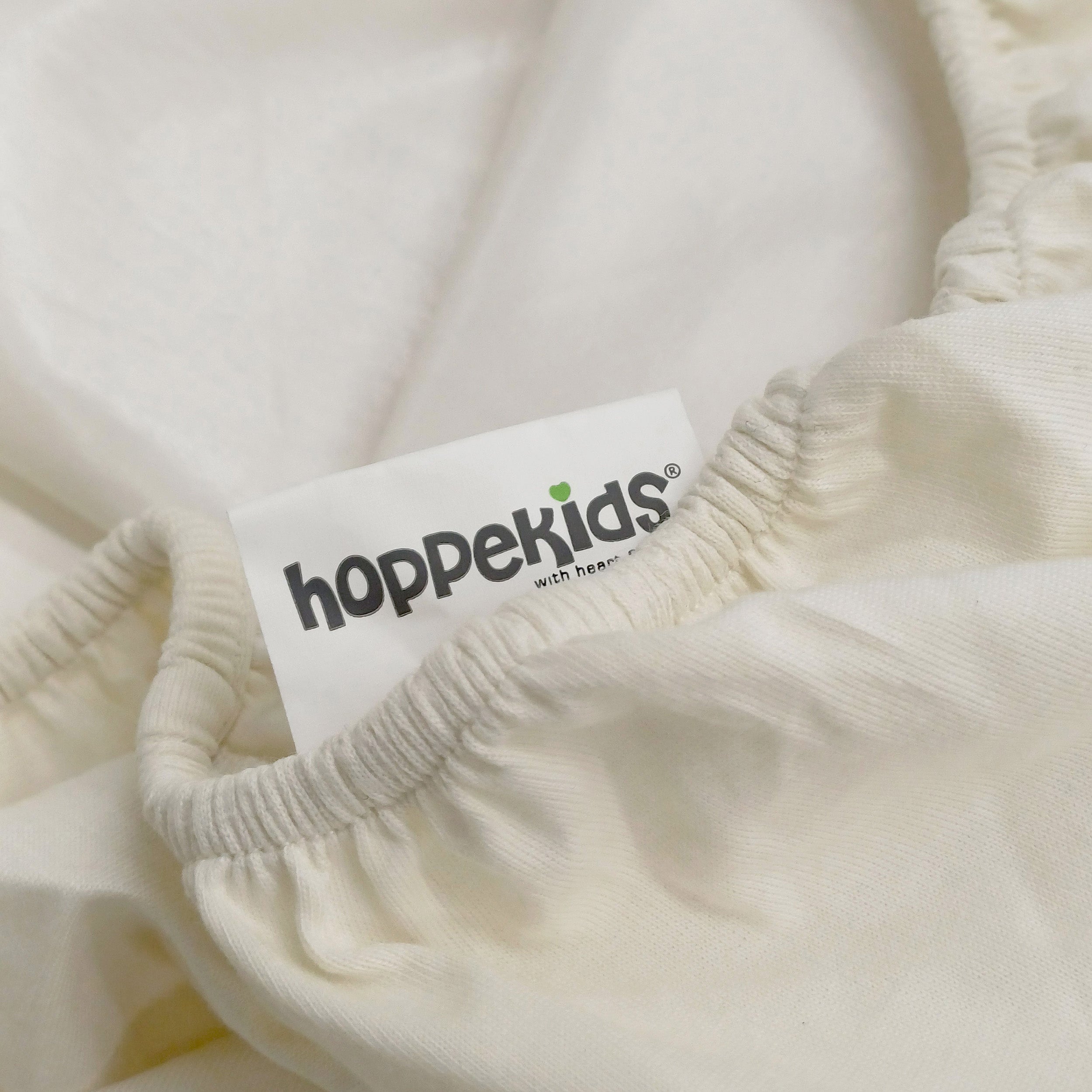 hoppekids-wasserdichtes-bio-spannbettlaken-hellbeige image 5