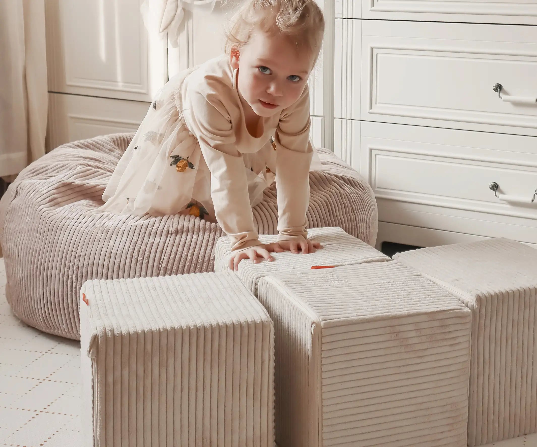 funzy-cubes-erg-nzungsw-rfel-f-r-spielsofa image 4