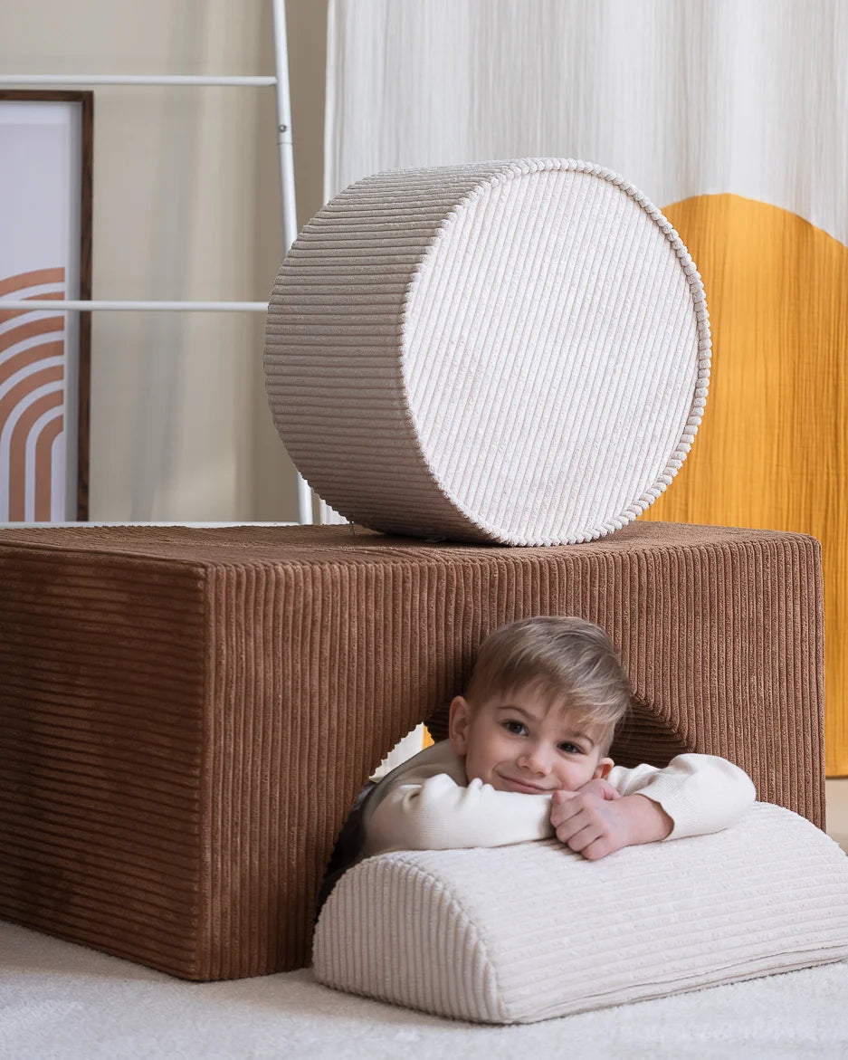wigiwama-marshmallow-pouf-kinder-hocker-aus-cord image 3