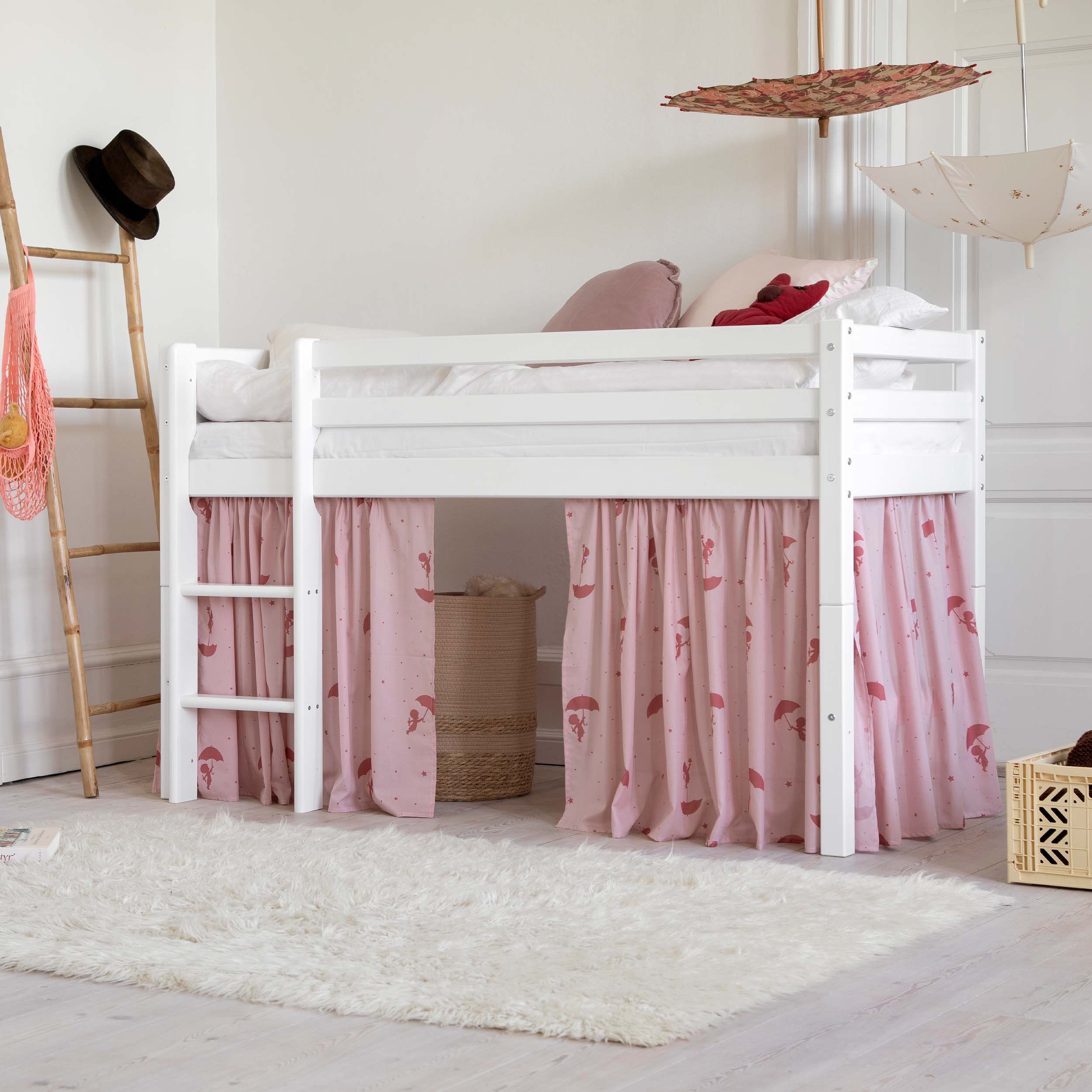 hoppekids-eco-dream-halbhochbett-mit-ole-lukoie-bettvorhang-rot image 2