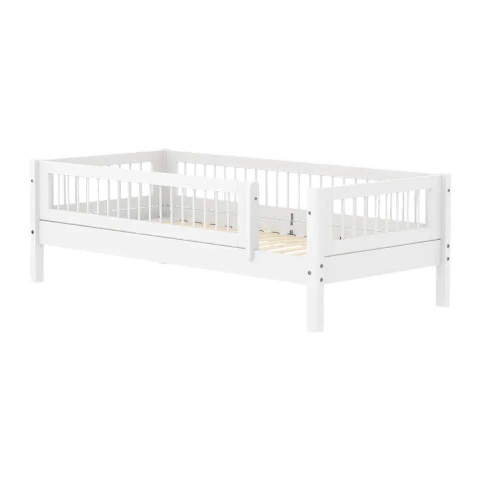 flexa-white-einzelbett-mit-crossbars-und-absturzsicherung-90x200-cm-wei image 1