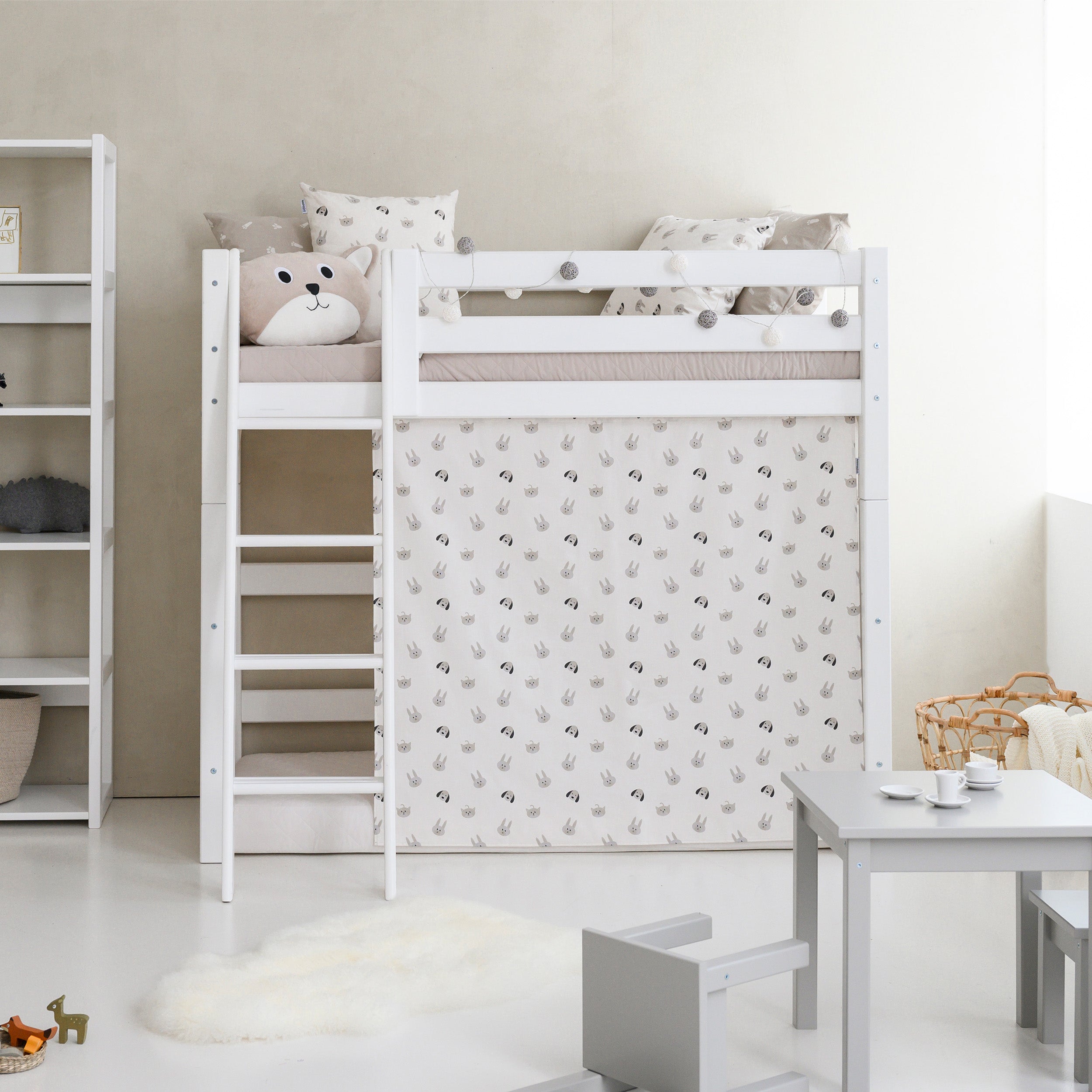 hoppekids-eco-luxury-mittelhohes-bett-90x200-mit-pets-pristine-bettvorhang image 2