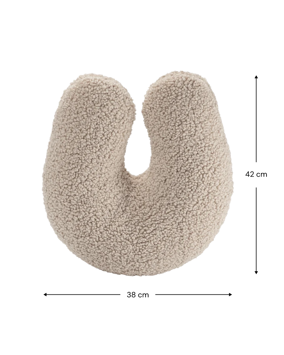 wigiwama-biscuit-u-f-rmiges-kissen-aus-teddy image 6