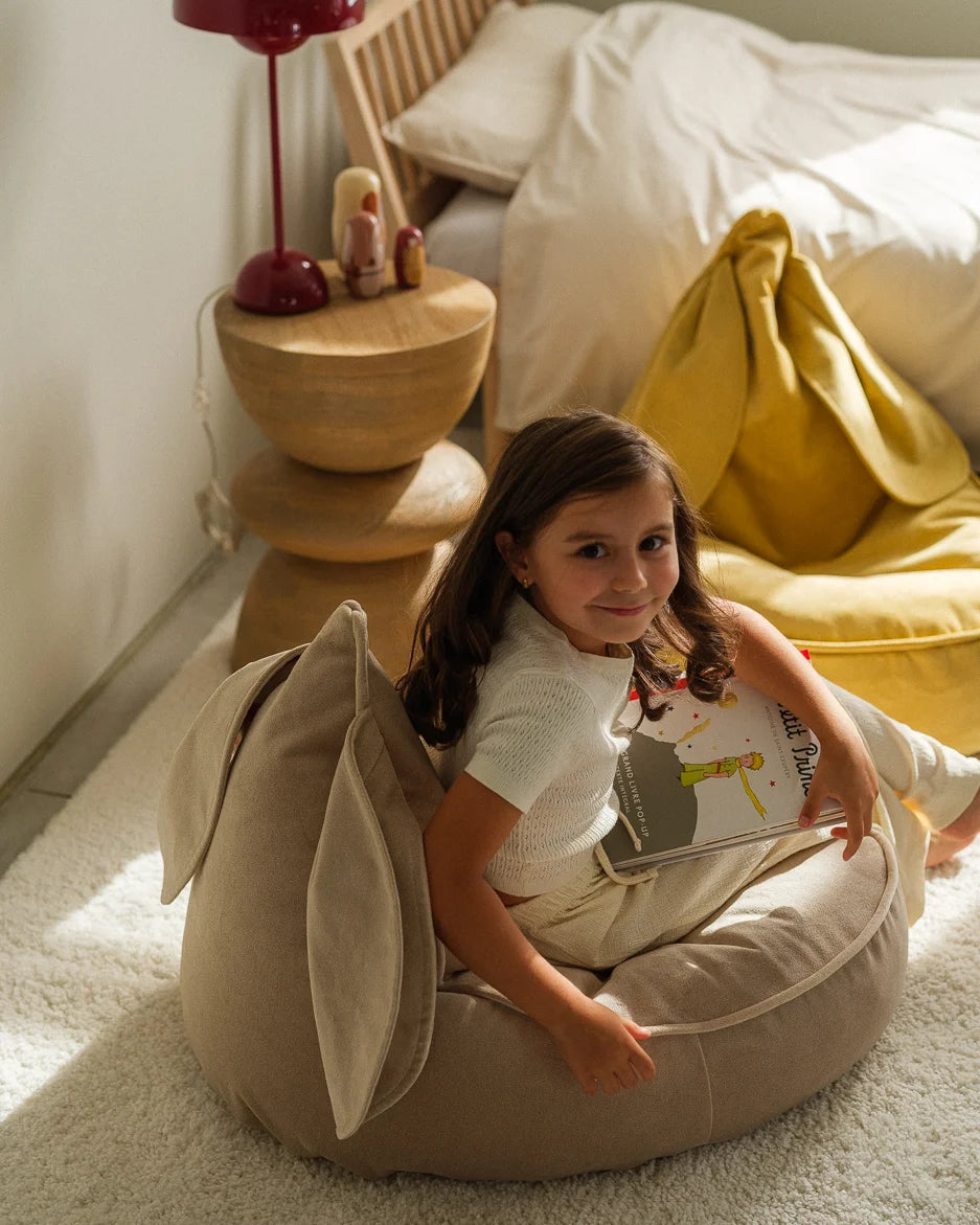 wigiwama-dusty-beige-bunny-sitzsack-aus-samt image 2