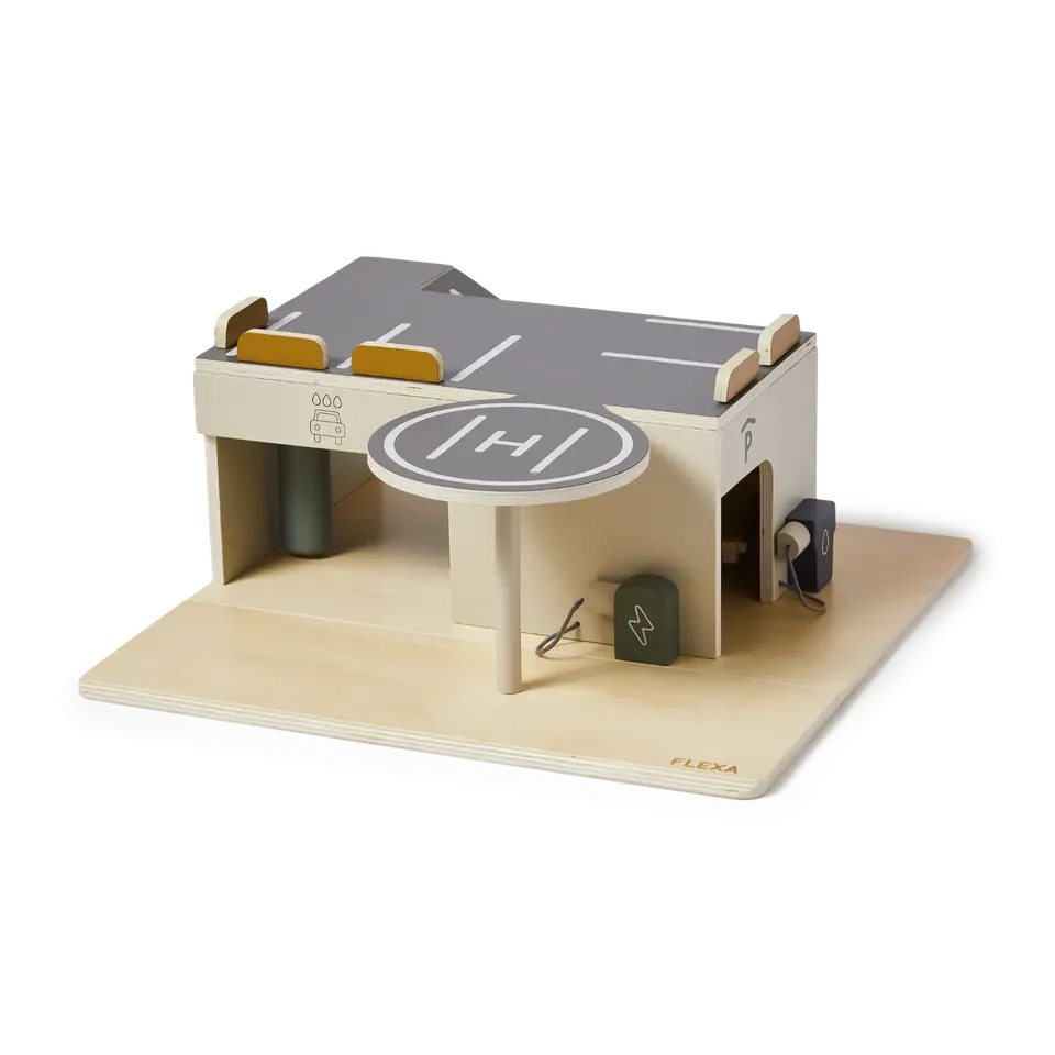 flexa-play-parkhaus-aus-holz-mit-hubschrauberlandeplatz image 1