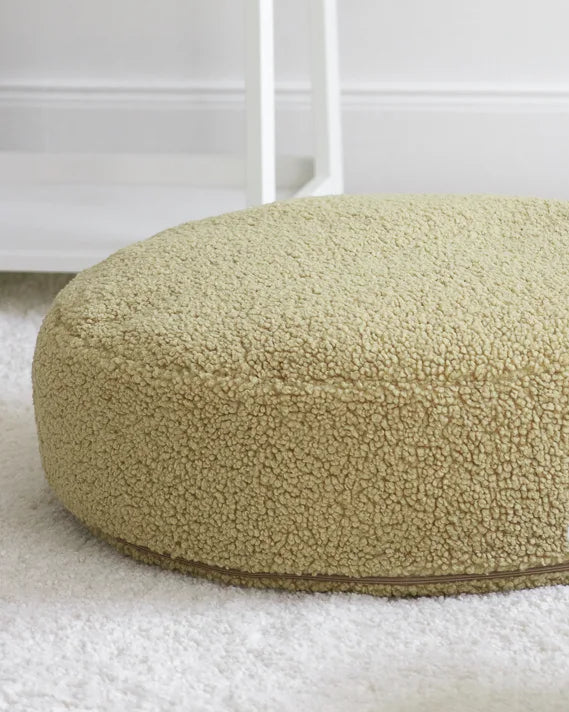 wigiwama-ottomane-matcha-runder-kinder-hocker-aus-teddy-stoff image 3