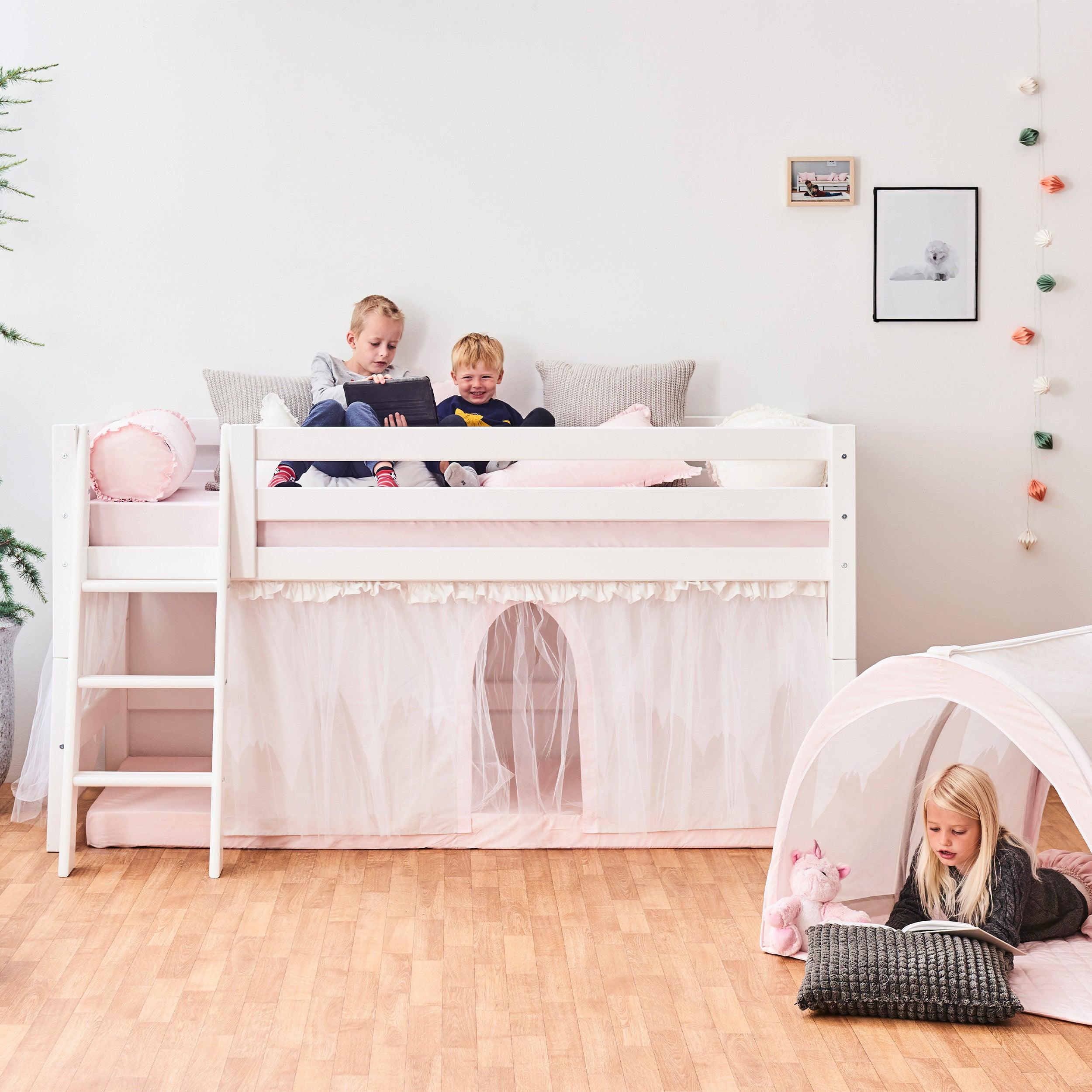 hoppekids-winter-wonderland-tunnel-kuschelh-hle-f-r-bett-und-boden image 3