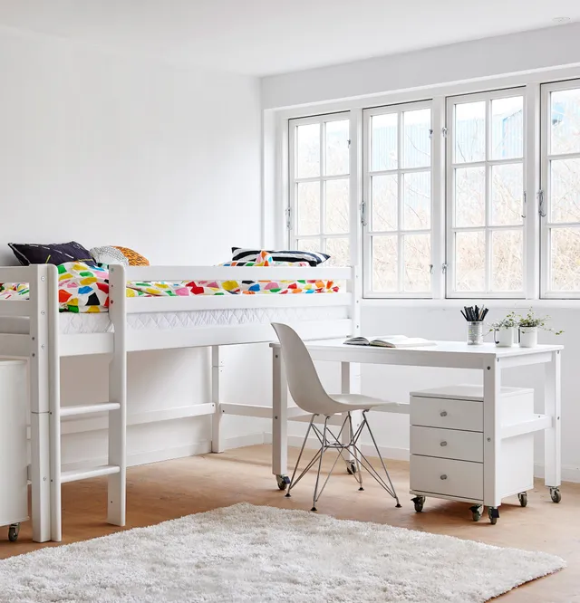 hoppekids-eco-dream-bett-mit-schreibtisch-halbhochbett-90x200-jonas-set image 1