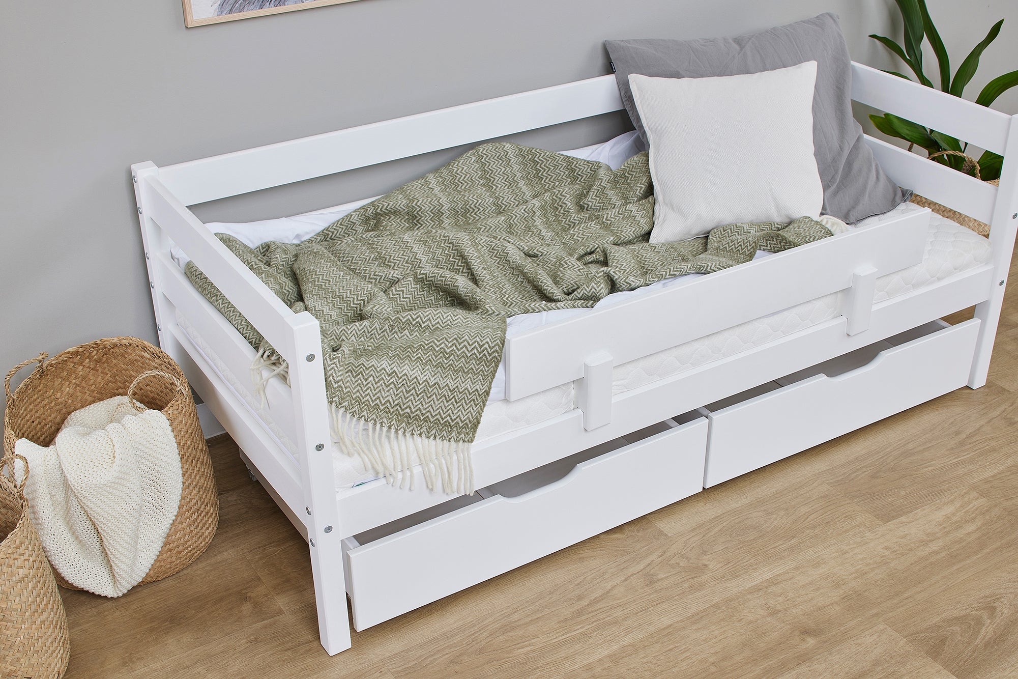 hoppekids-eco-comfort-einzelbett-70x160-inkl-schubladen-und-rausfallschutz image 7
