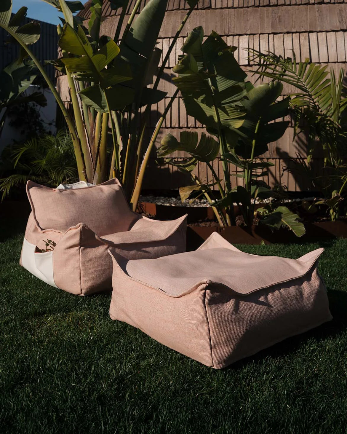 wigiwama-outdoor-sitzsack-hocker-set-seashell image 3