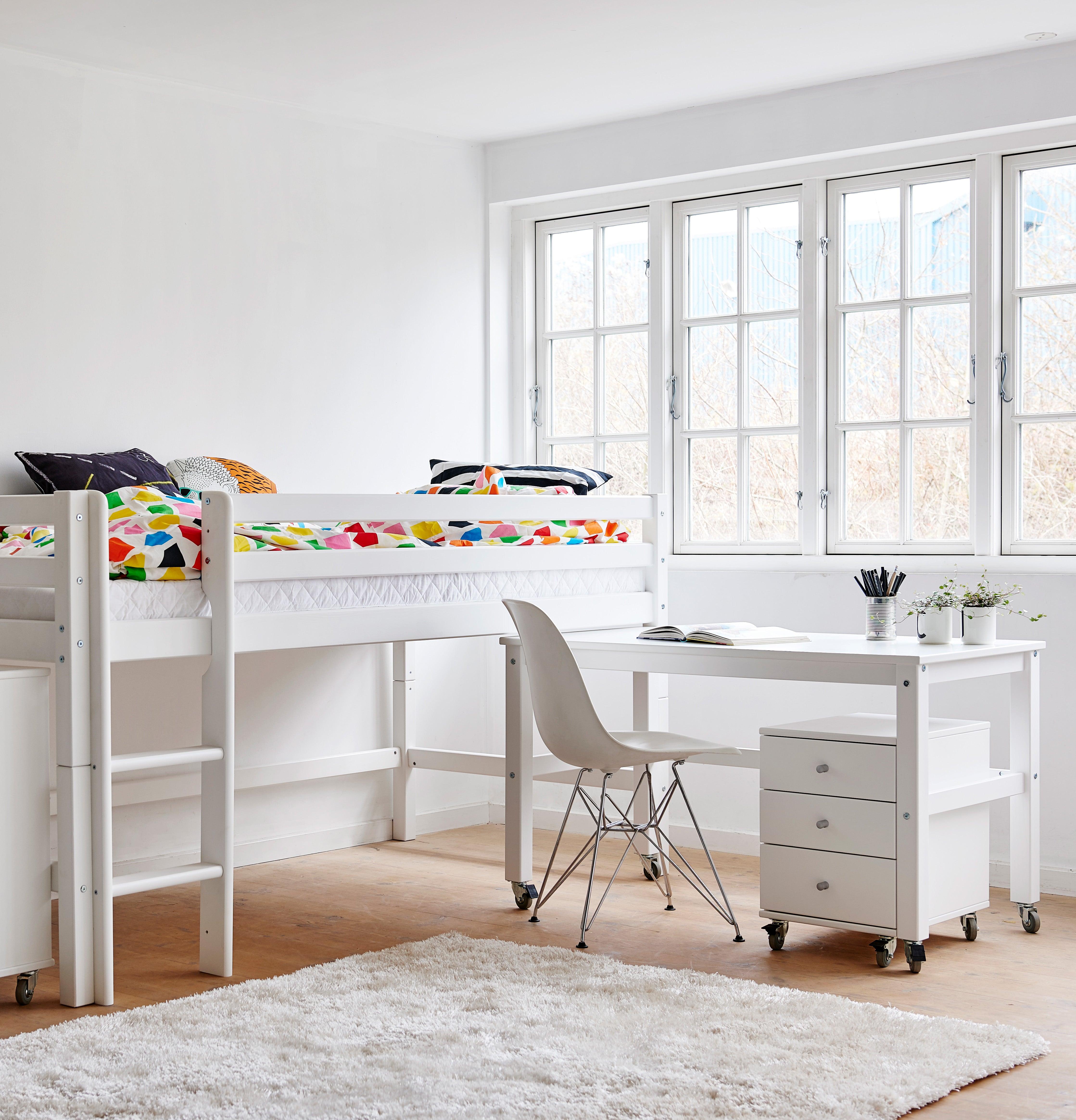 hoppekids-eco-dream-bett-mit-schreibtisch-halbhochbett-90x200-jonas-set image 1