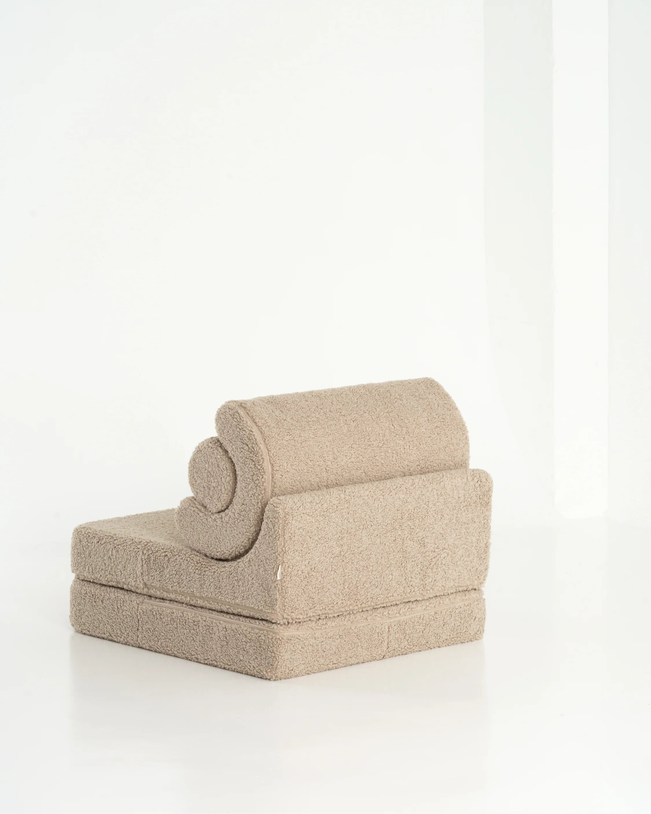 wigiwama-flipster-biscuit-kinderstuhl-mit-teddy-bezug image 7