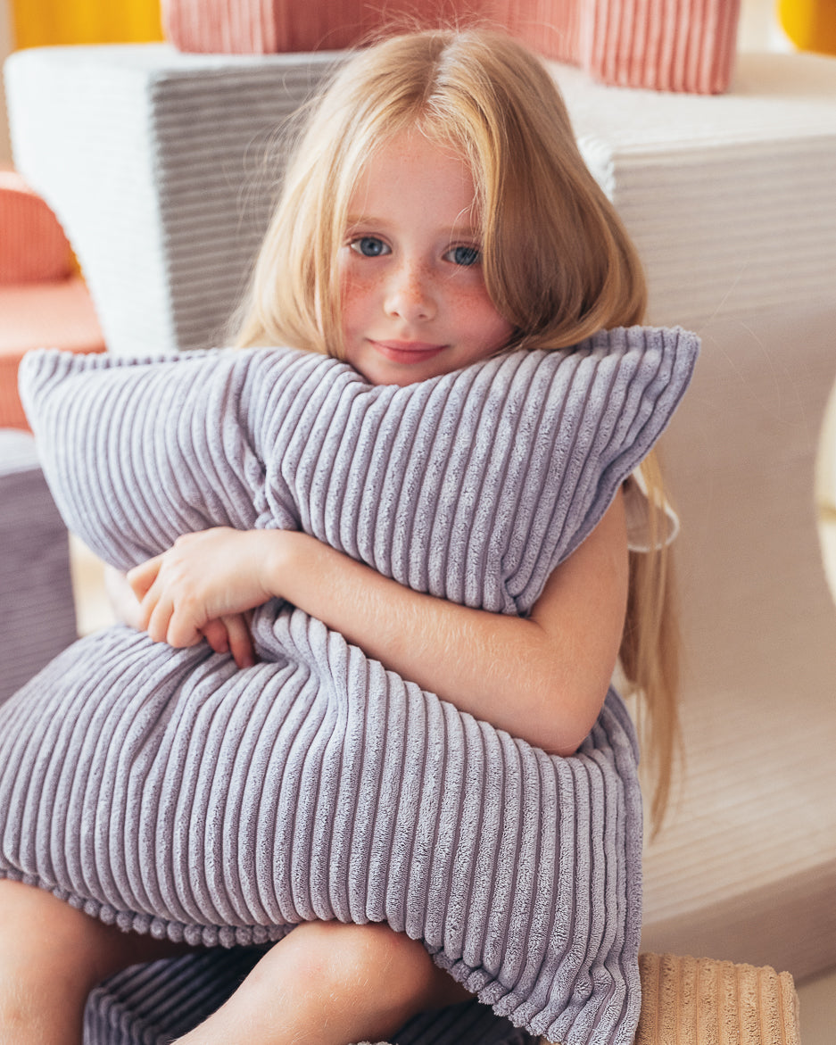 wigiwama-blockkissen-quadratisches-deko-kissen-f-r-kinder-blueberry-blue-cord image 3