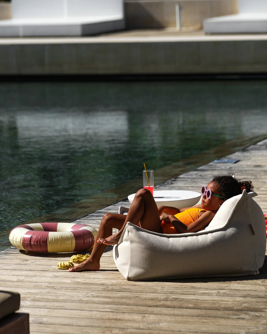 wigiwama-terra-outdoor-sitzsack-wetterfest image 4