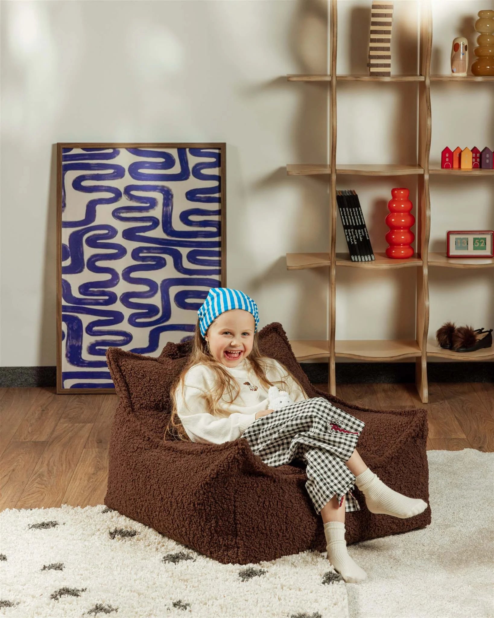 wigiwama-warm-hazel-sitzsack-original-beanbag-kindersessel-teddy-dunkelbraun image 2
