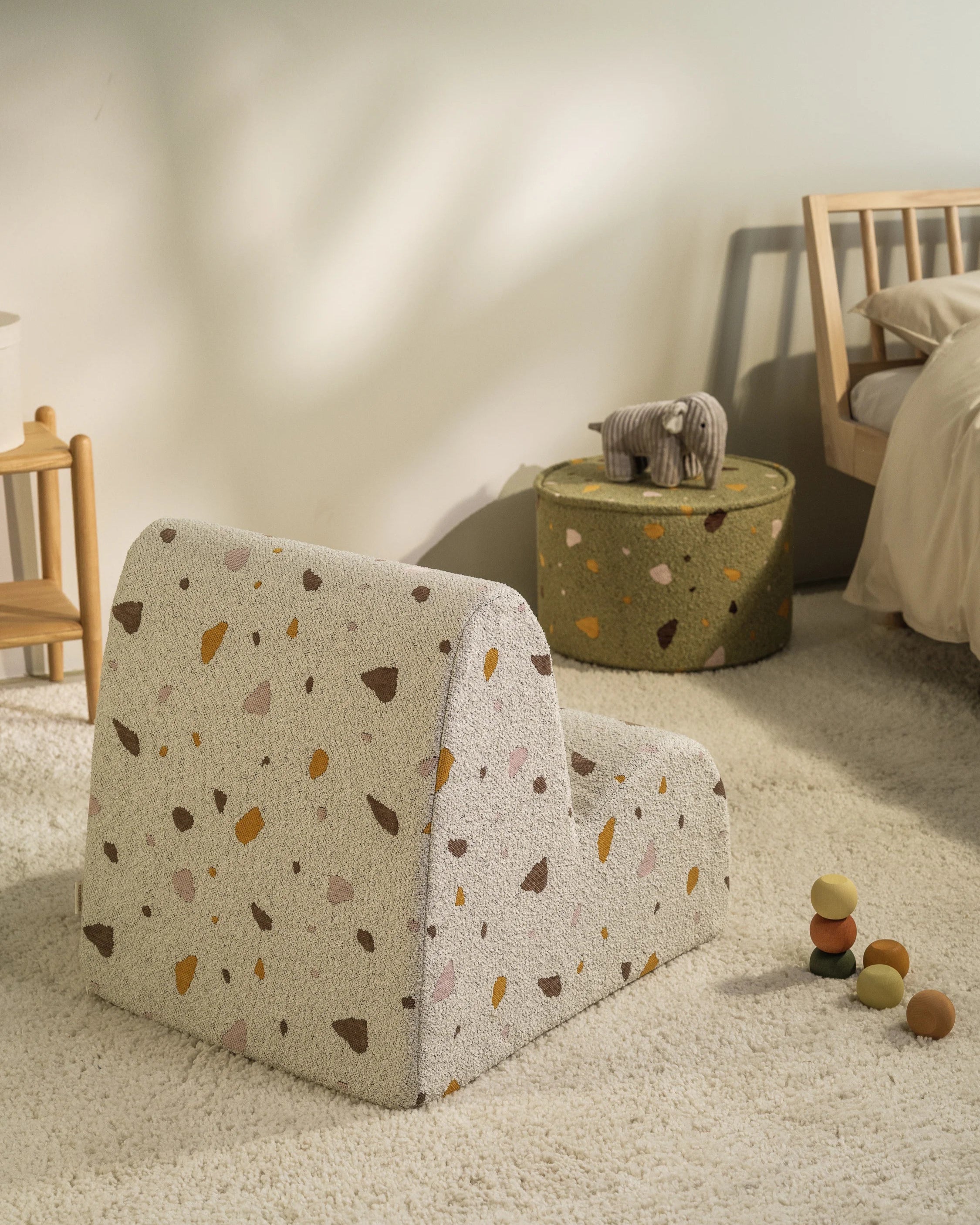 wigiwama-terrazzo-marble-cloud-chair-kinder-loungesessel-wolke image 5