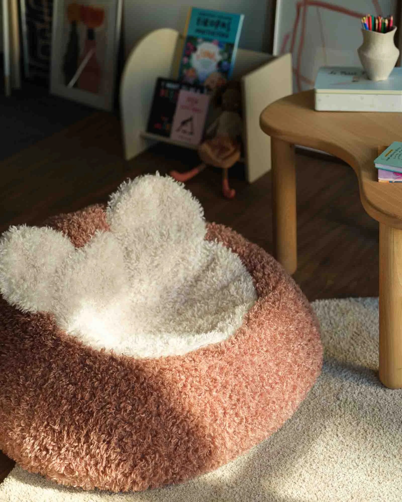 wigiwama-blush-yeti-sitzsack-flauschiger-kindersitzsack image 7