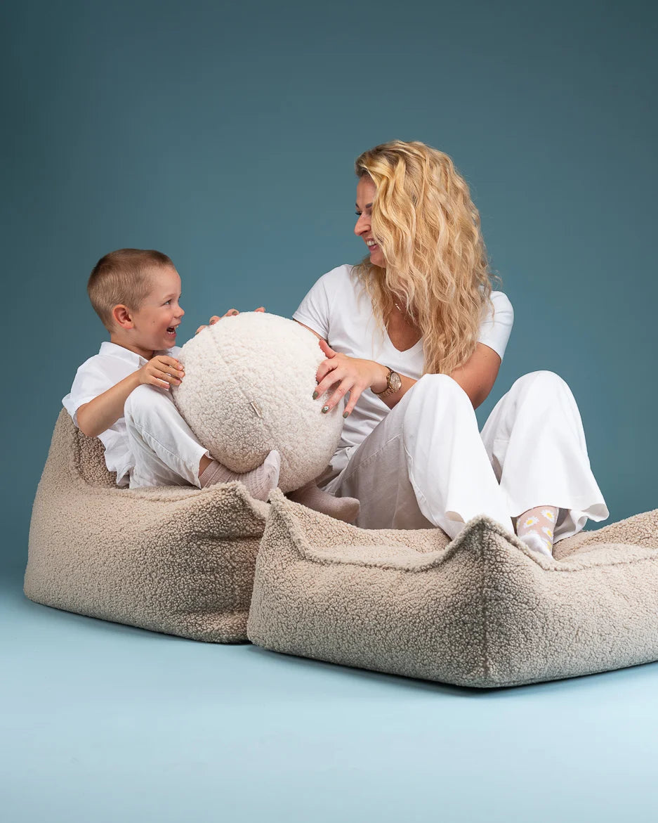wigiwama-biscuit-sitzsack-hocker-set-teddy-beanbag-mit-square-ottoman image 2