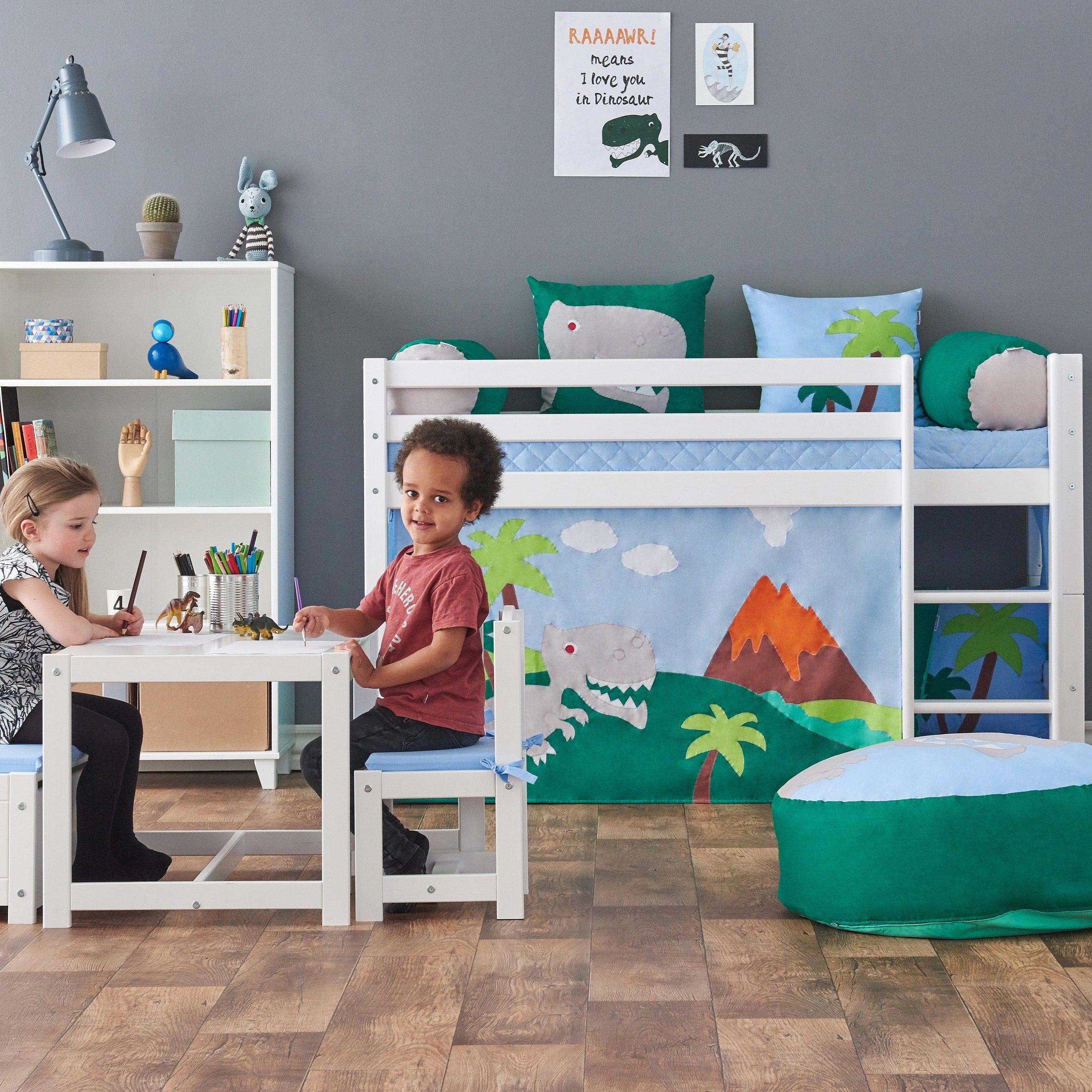 hoppekids-eco-dream-halbhochbett-mit-dinosaur-bettvorhang image 2