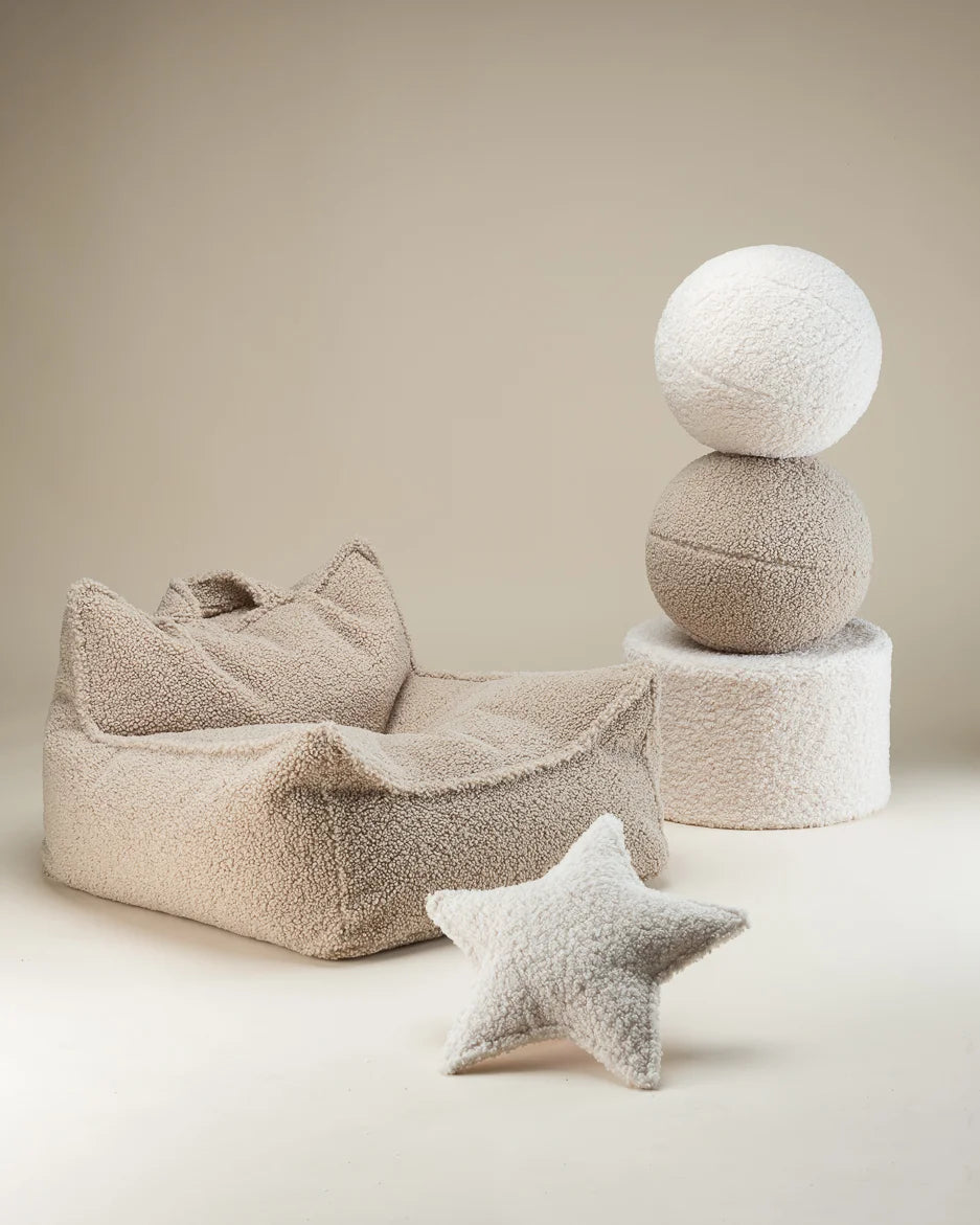 wigiwama-cream-white-pouf-kinder-sitzpouf-aus-teddy image 4