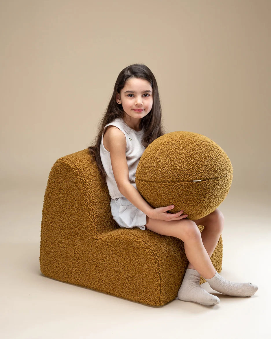 wigiwama-cloud-chair-ahornwolkenstuhl-kinder-loungesessel-teddy image 2