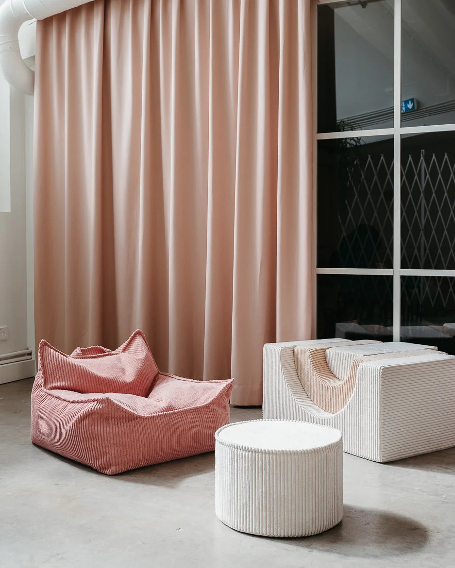 wigiwama-marshmallow-pouf-kinder-hocker-aus-cord image 4