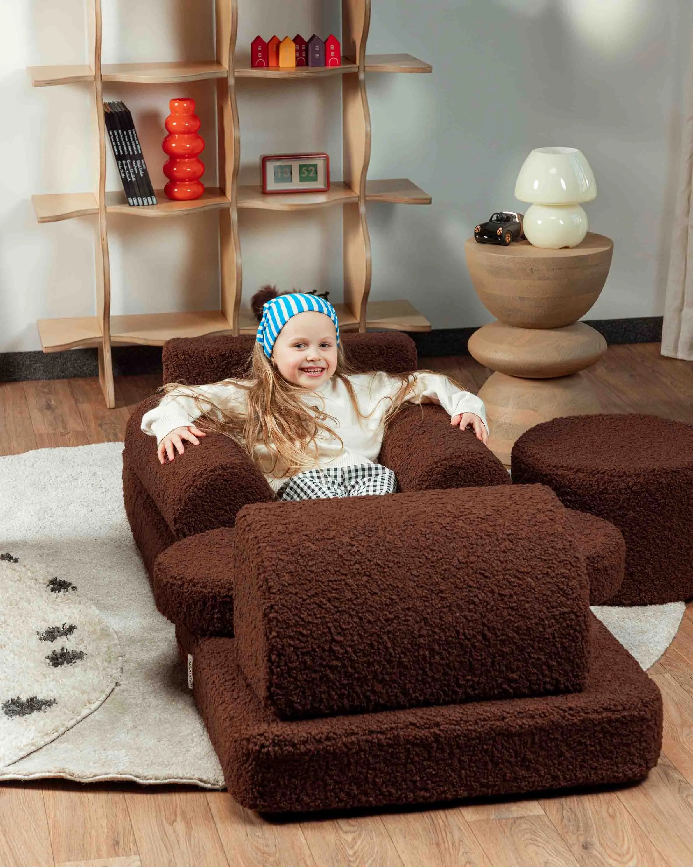 wigiwama-warm-hazel-sofa-modulares-kindersofa-settee-dunkelbraun-teddy image 2