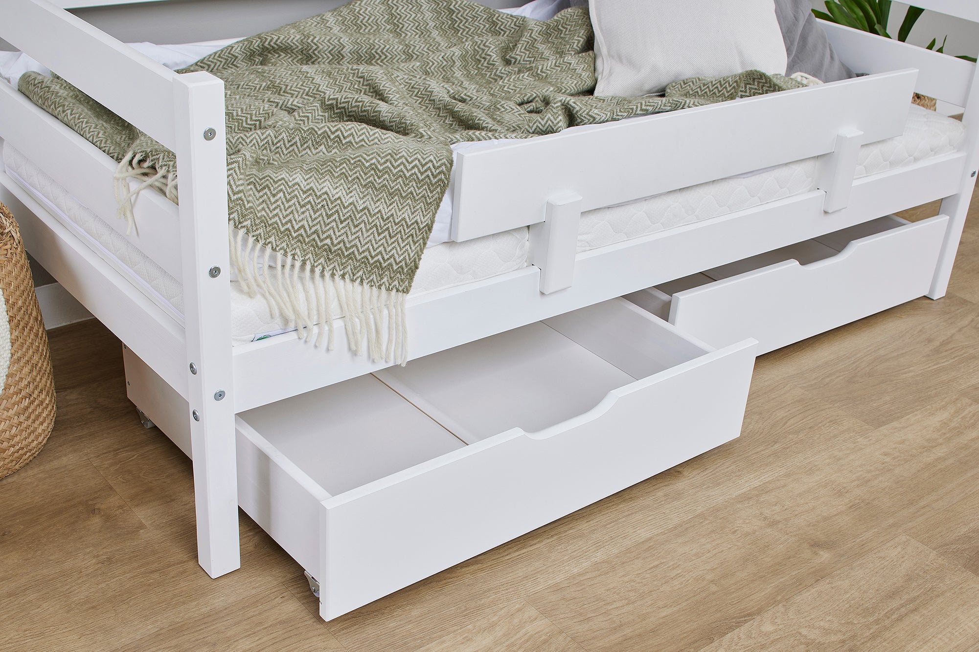 hoppekids-eco-comfort-einzelbett-70x160-inkl-schubladen-und-rausfallschutz image 5