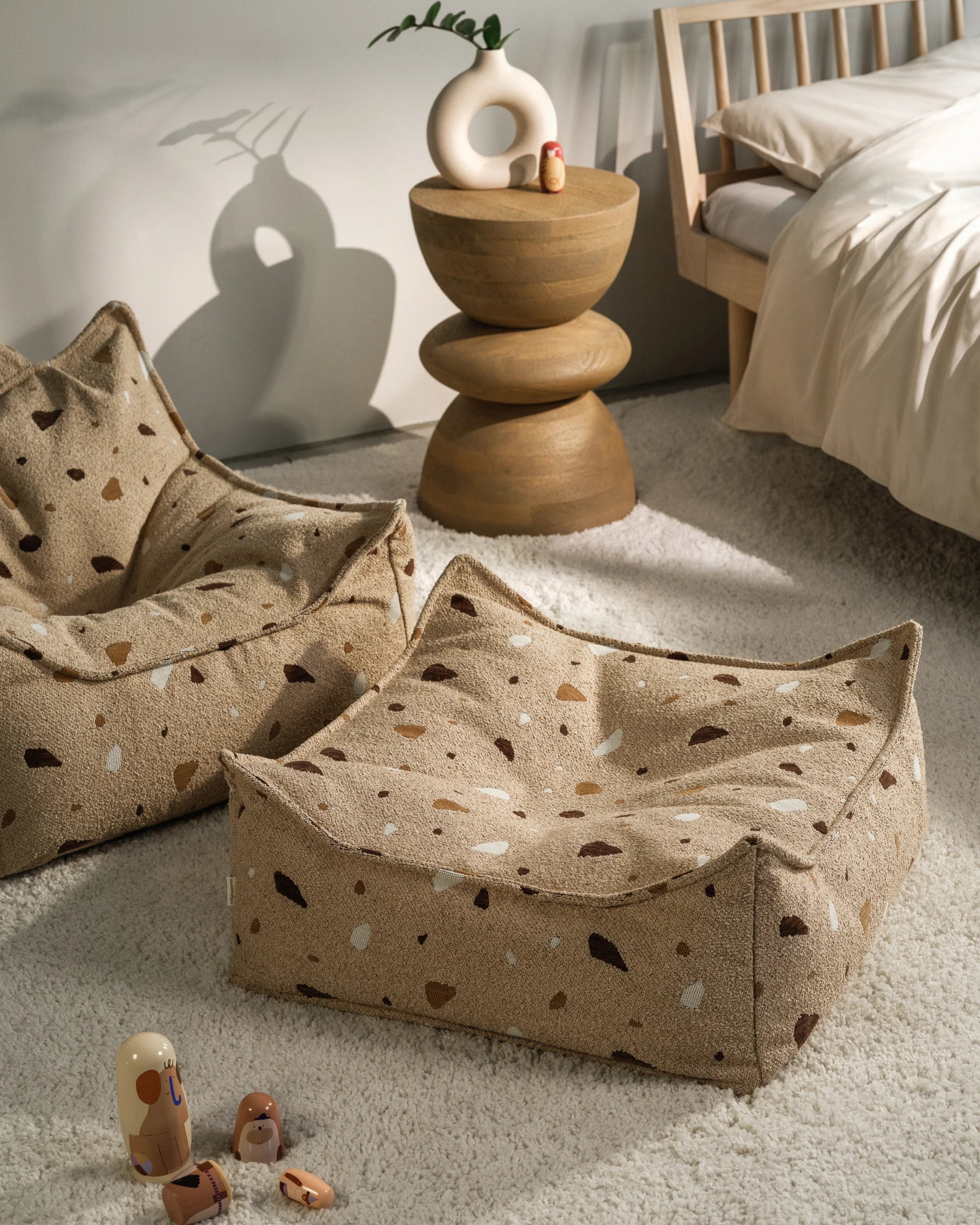 wigiwama-terrazzo-sand-sitzsack-ottoman-set image 2