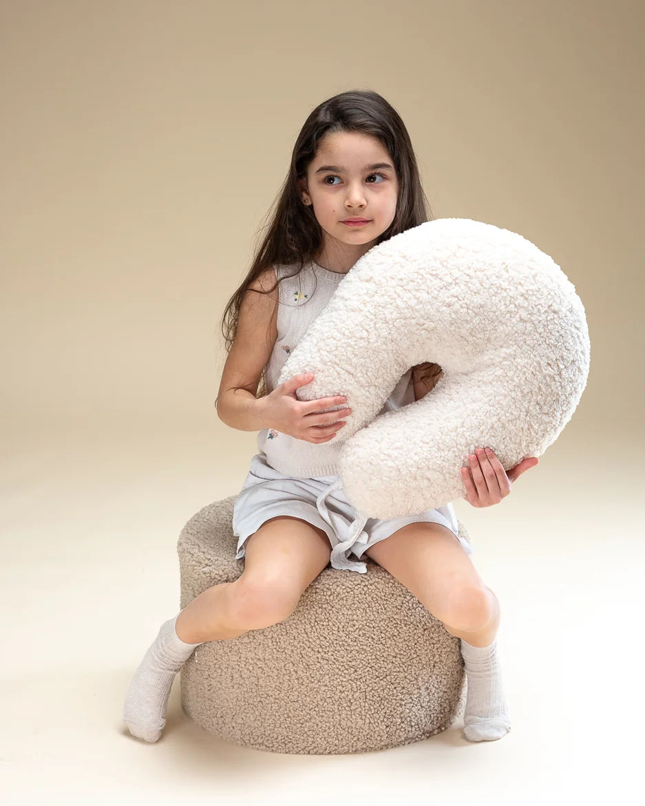 wigiwama-biscuit-pouf-kinder-hocker-aus-teddy image 5