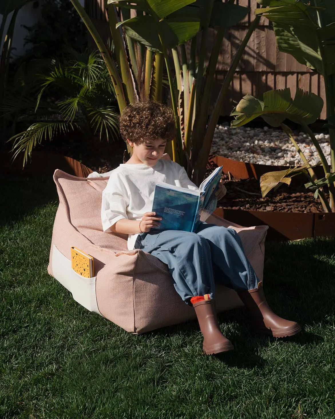 wigiwama-seashell-outdoor-sitzsack image 2