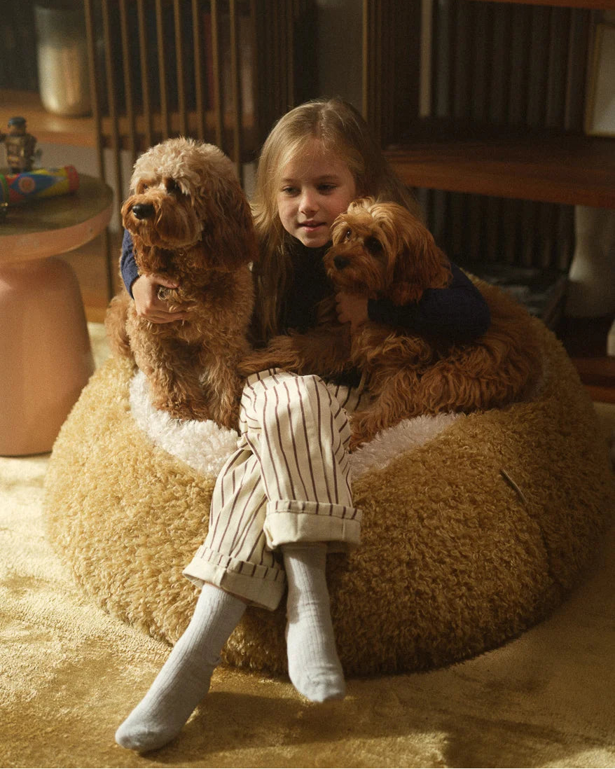 wigiwama-honey-yeti-sitzsack-flauschiger-kindersitzsack image 4