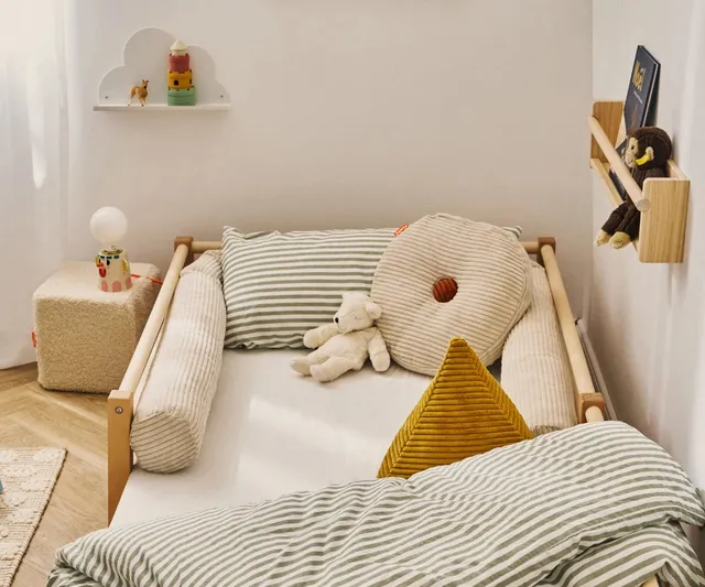 funzy-bettschlange-kuschelweiche-bettrolle-mit-cordbezug-f-r-kinderbett image 1