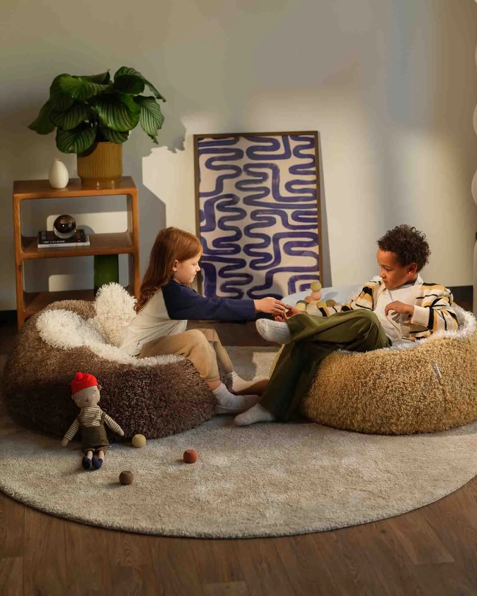 wigiwama-truffle-yeti-sitzsack-flauschiger-kindersitzsack image 5