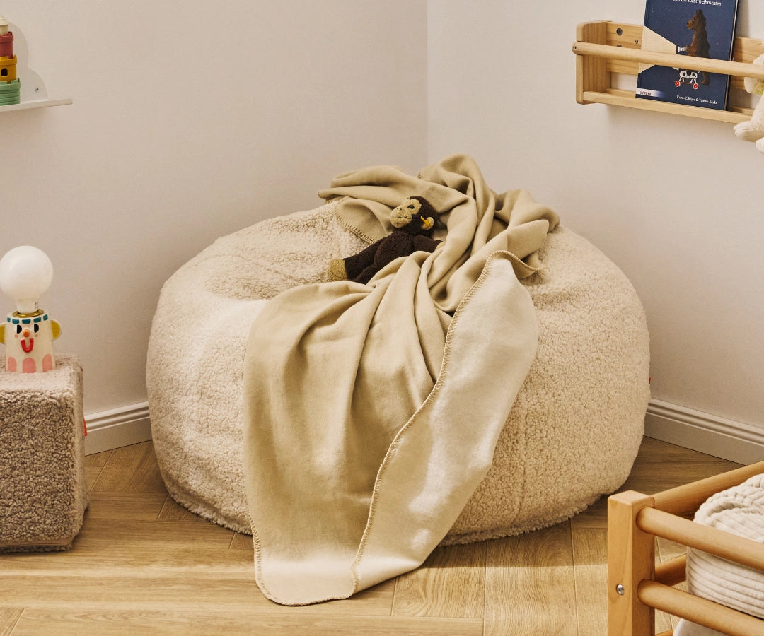funzy-baumwolldecke-wendbare-kuscheldecke-scallop-design image 1