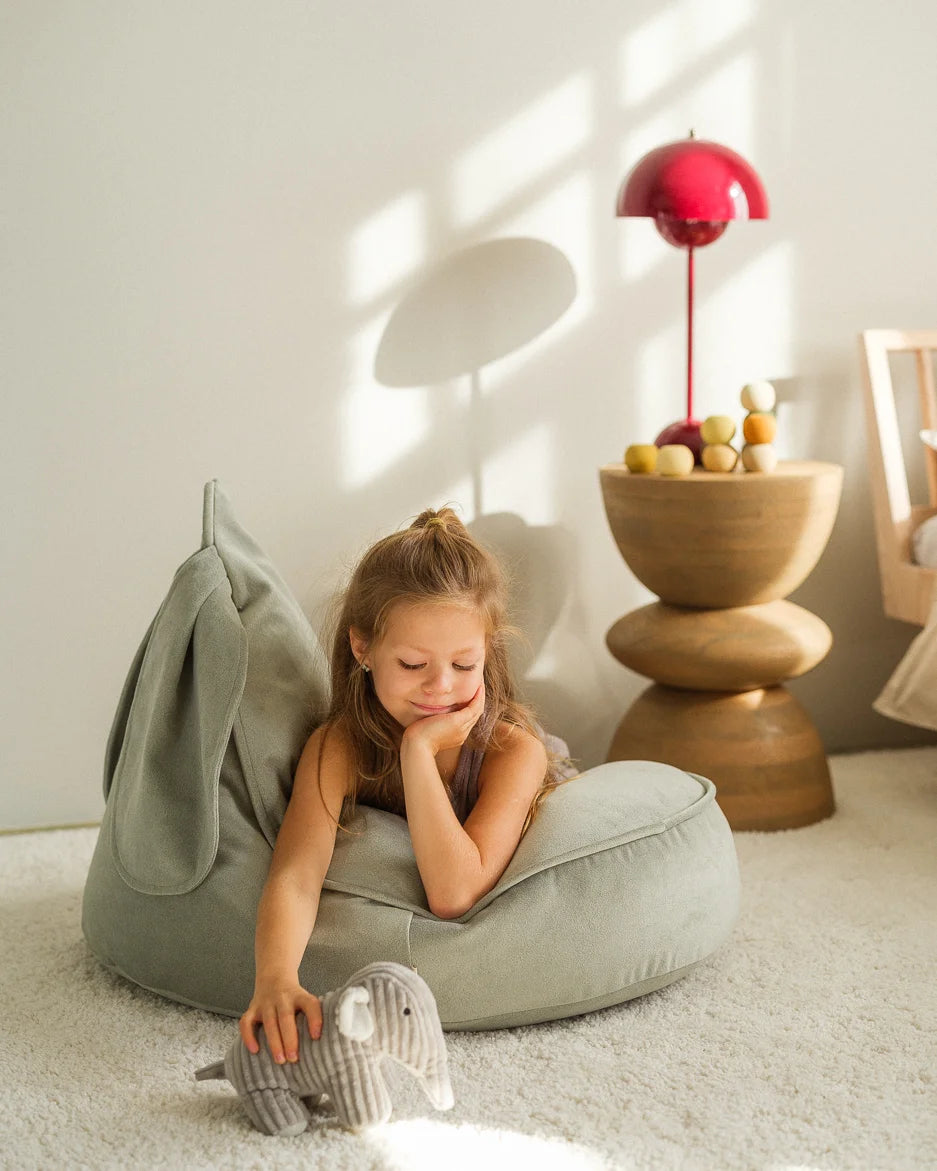 wigiwama-hasen-sitzsack-misty-green-velvet-bunny-beanbag-f-r-kinder image 6