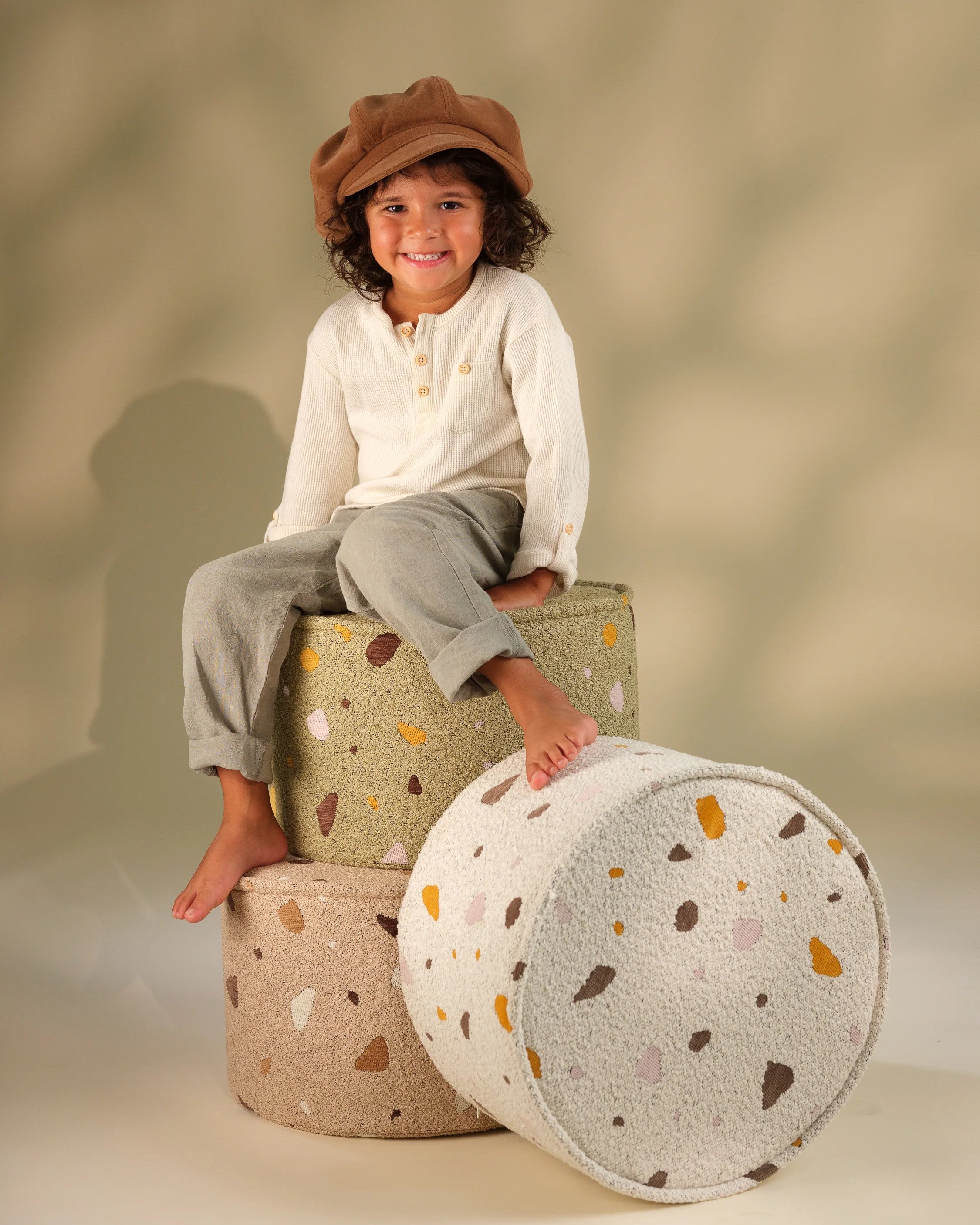 wigiwama-terrazzo-moss-pouf-kinder-sitzpouf image 5