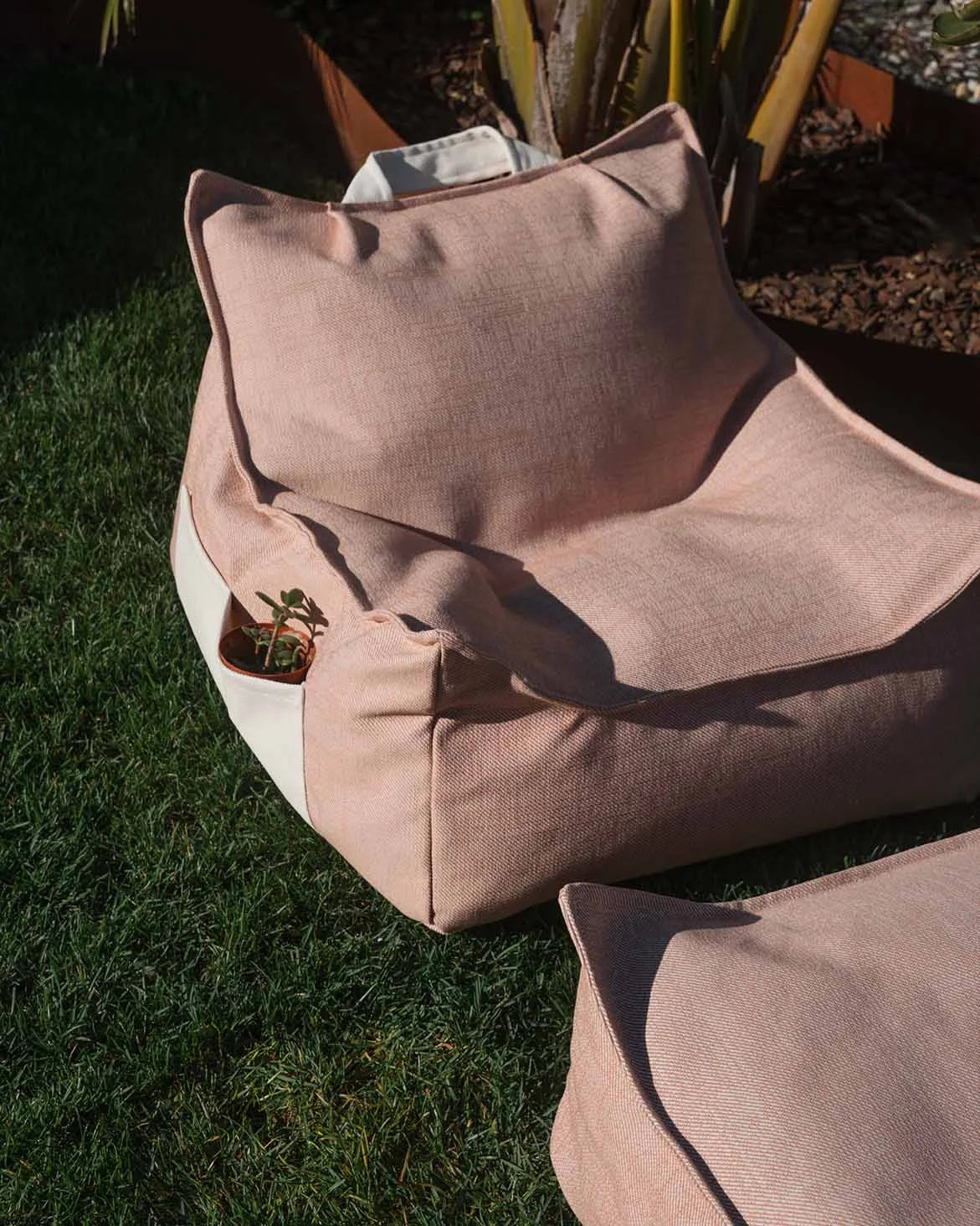 wigiwama-outdoor-sitzsack-hocker-set-seashell image 6