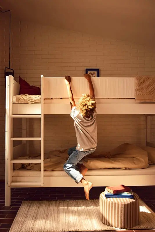 flexa-white-etagenbett-154-cm-mit-leiter-und-absturzsicherung-90x200-cm-wei image 2