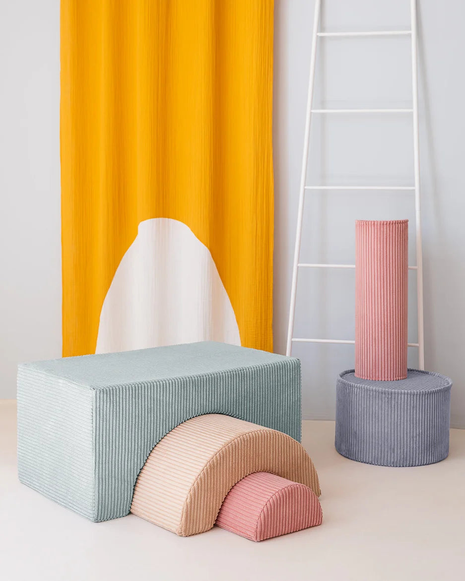 wigiwama-rosa-mousse-rollenkissen-cord-bolster image 2