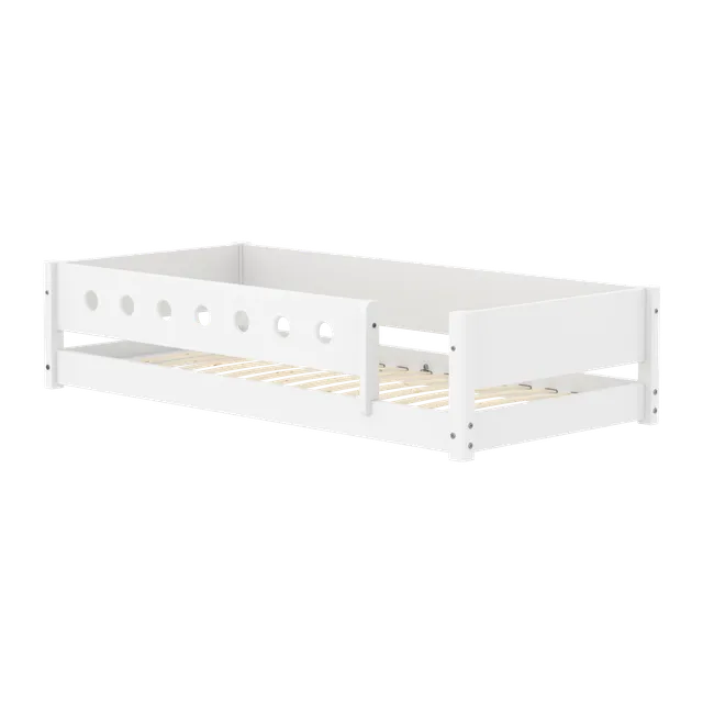 flexa-white-montessori-bett-mit-vorderer-absturzsicherung-90x200-cm-wei image 1